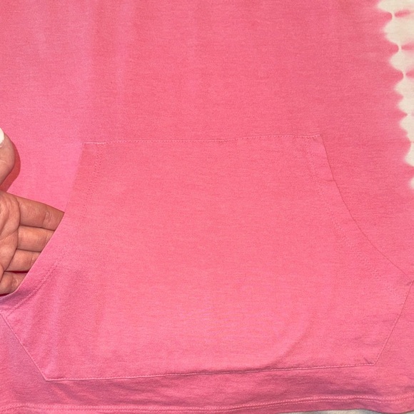 👚 LIVI Tie-Dye Short Sleeve Tee w/ Kangaroo Pocket – Size 18/20 - Picture 5 of 7